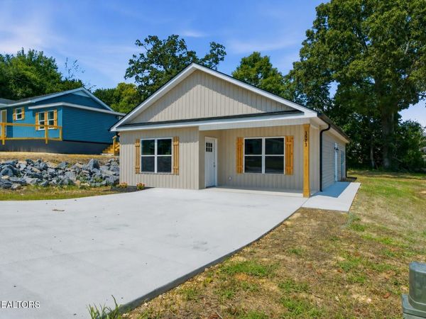 1571 NE Strawberry Lane, Cleveland, TN 37311