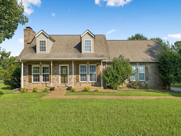 1024 Creek Bottom Rd , White Bluff, TN 37187