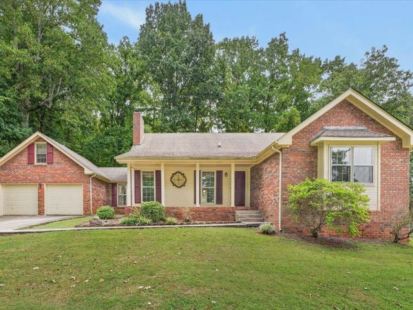 135 Lynx Dr, Clarksville, TN 37042