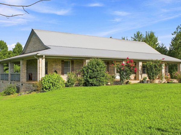 251 Tisdale Dr , Smithville, TN 37166