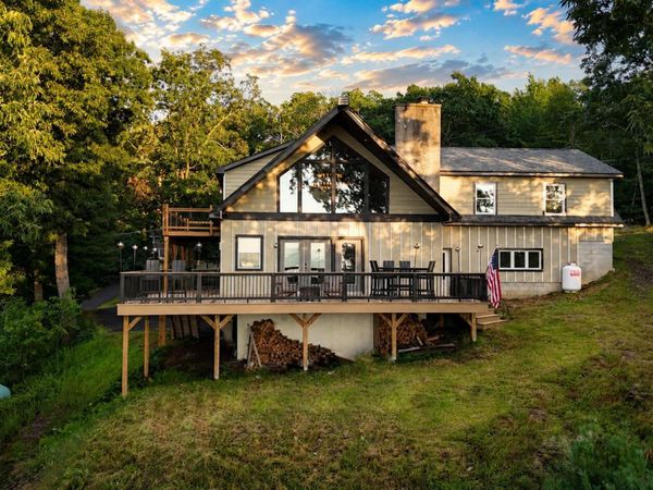 206 Paper Birch S, Tafton, PA 18464