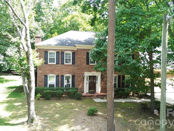 4002 Trehurst Court , Charlotte, NC 28269