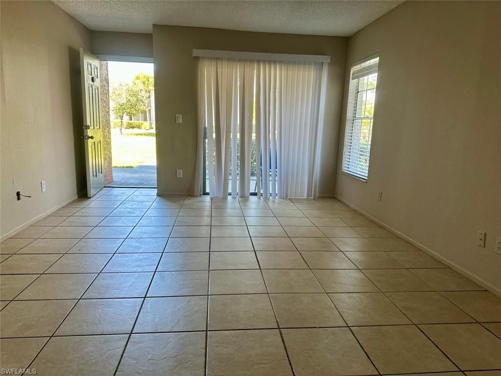 142 N Santa Clara Dr, Unit 16, Naples, FL 34104 Photo