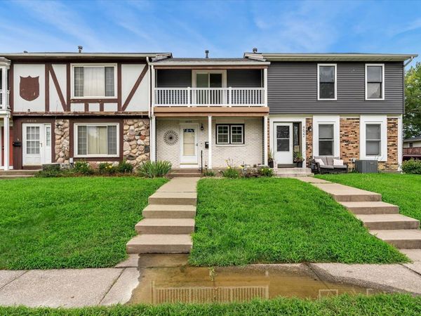 4620 WARREN Street , Davenport, IA 52806