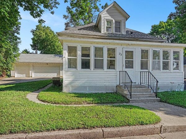 23 Main Street E, Morristown, MN 55052