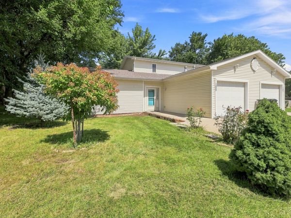 105 5th Street , Cambridge, IA 50046