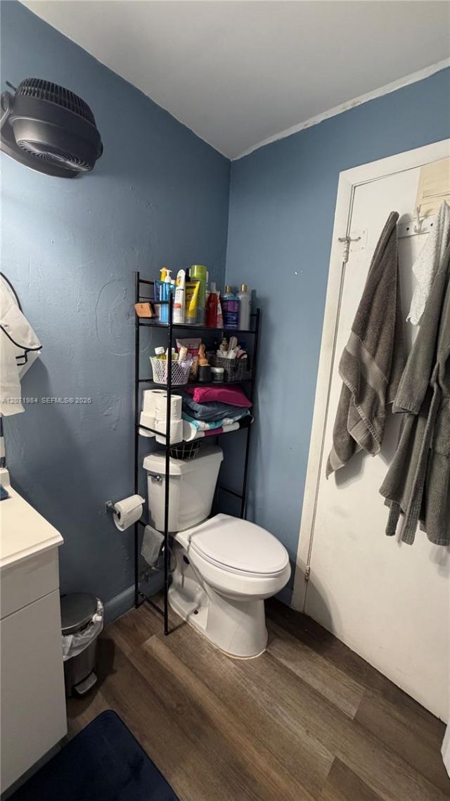 2027 NW 1st Ter , Unit R, Miami, FL 33125 Photo