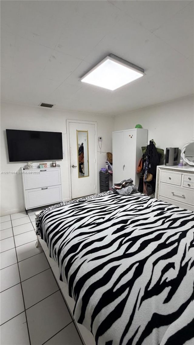 2027 NW 1st Ter , Unit R, Miami, FL 33125 Photo