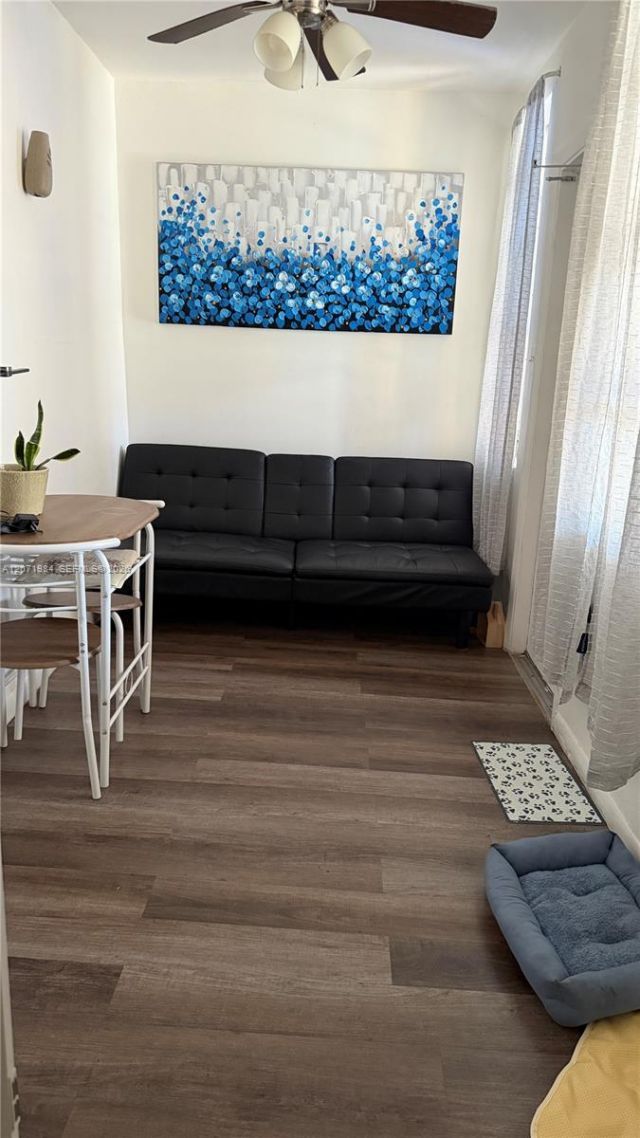 2027 NW 1st Ter , Unit R, Miami, FL 33125 Photo