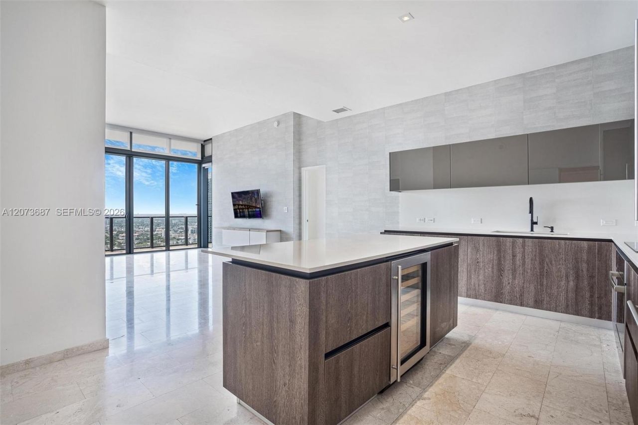 88 SW 7th St , Unit 4004, Miami, FL 33130 Photo