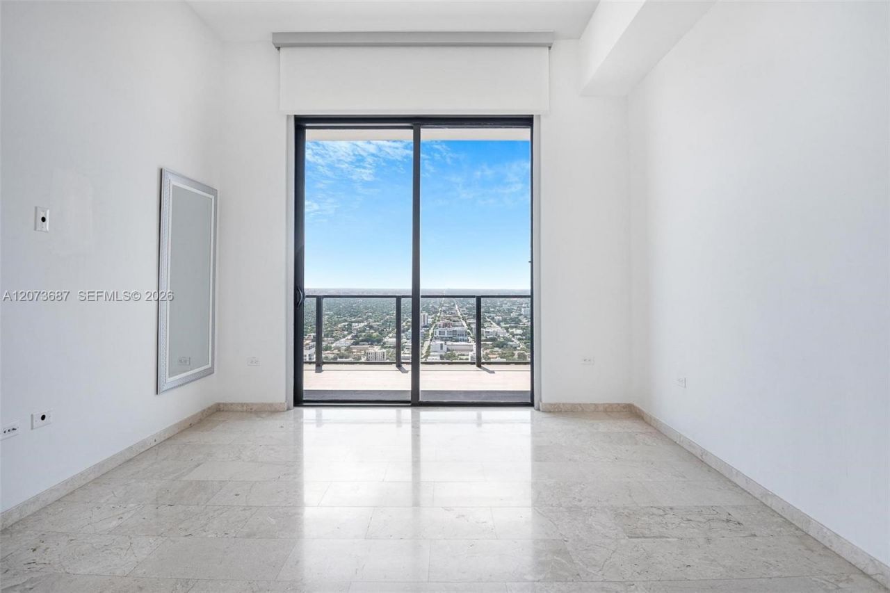 88 SW 7th St , Unit 4004, Miami, FL 33130 Photo