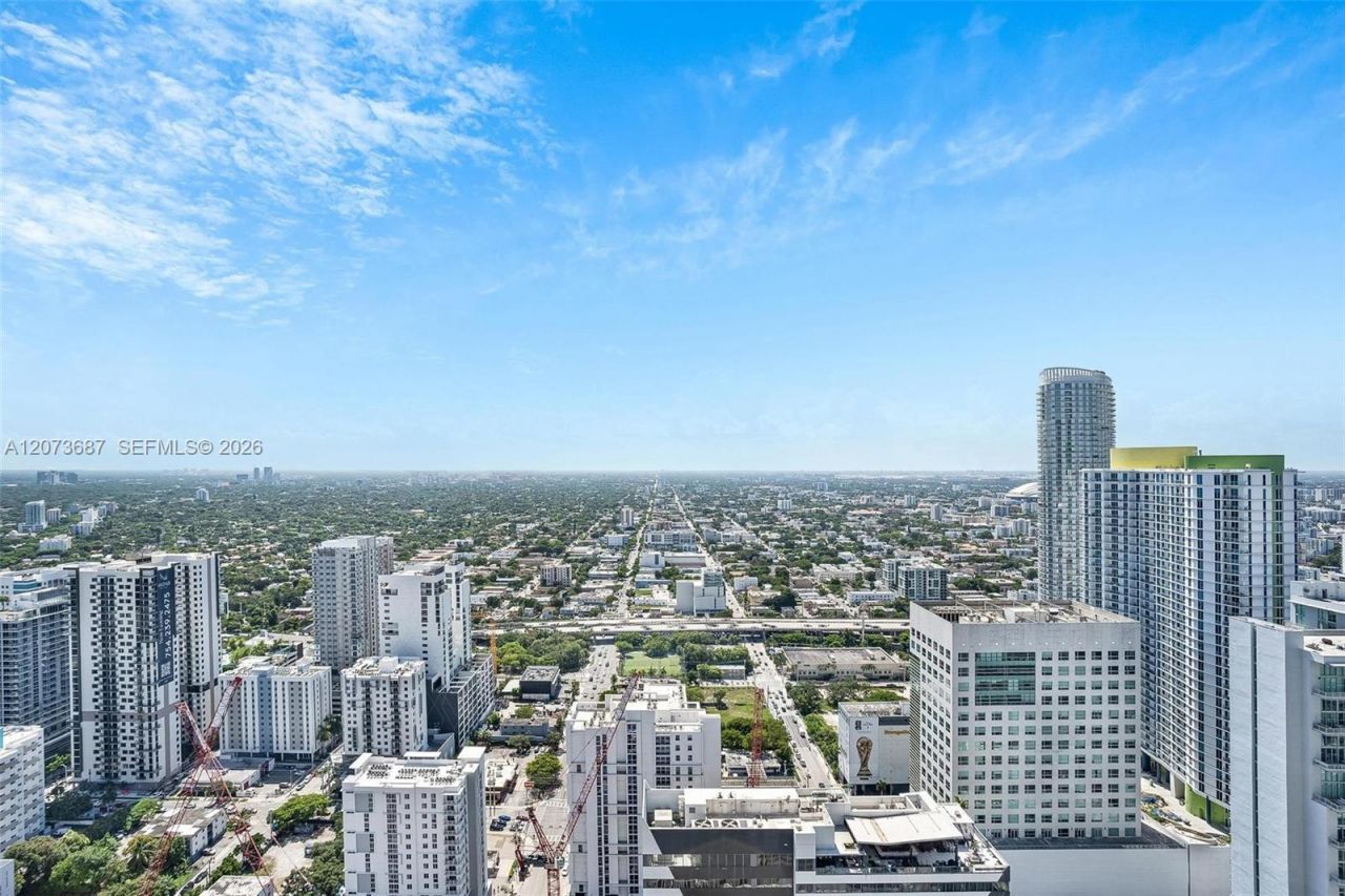 88 SW 7th St , Unit 4004, Miami, FL 33130 Photo