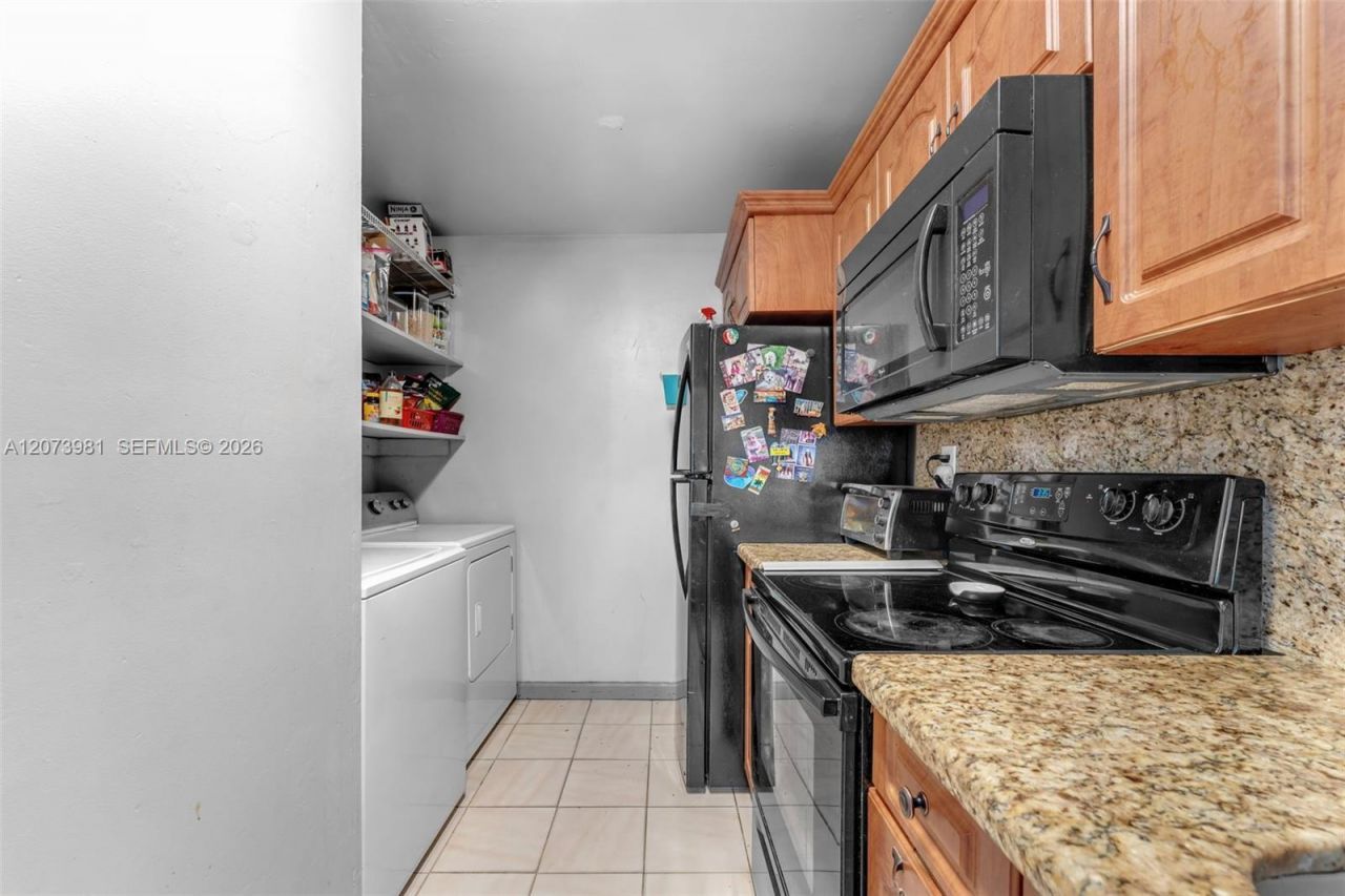 9618 SW 3rd Ln , Unit 18, Miami, FL 33174 Photo