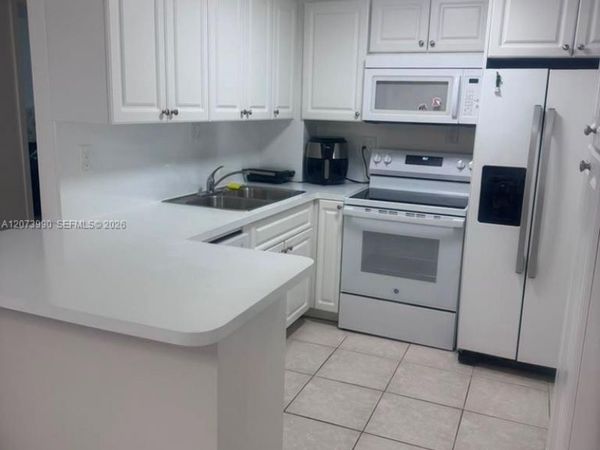1913 S Ocean Dr , Unit 422, Hallandale Beach, FL 33009