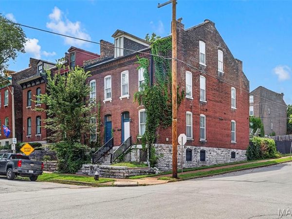 2301 S 11th Street, St Louis, MO 63104
