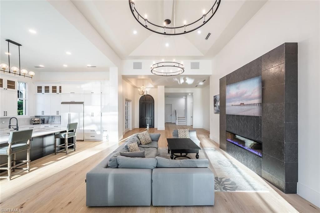 2749 Medallist Ln, Naples, FL 34109 Photo