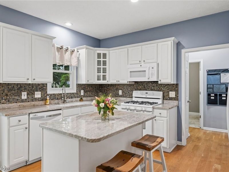 17877 Princeton Circle , Strongsville, OH 44149 Photo 11