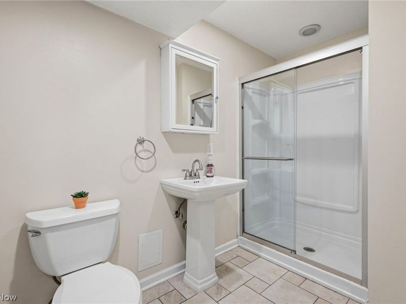17877 Princeton Circle , Strongsville, OH 44149 Photo 34