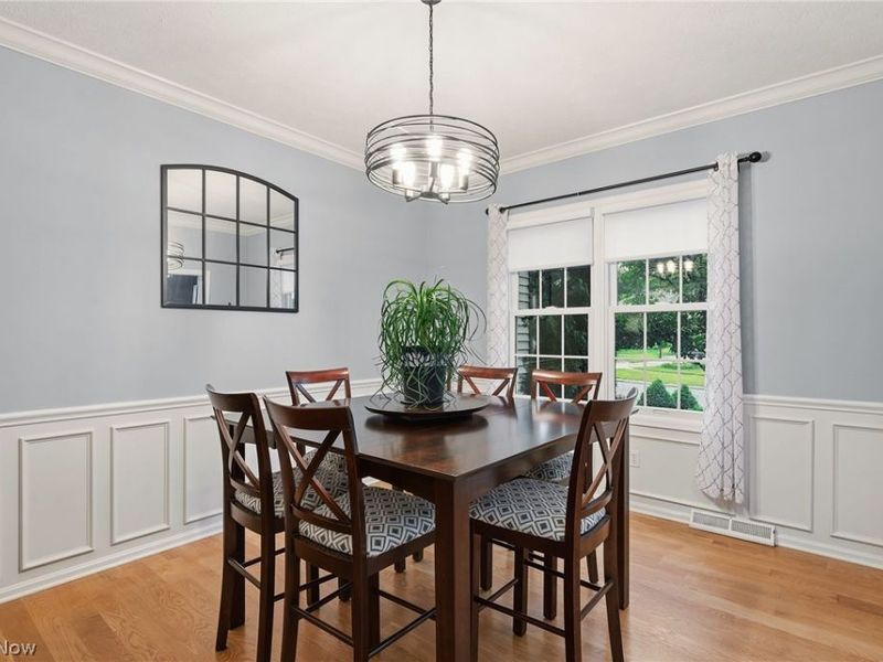 17877 Princeton Circle , Strongsville, OH 44149 Photo 4