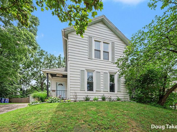 12 Travis Street NE, Grand Rapids, MI 49505