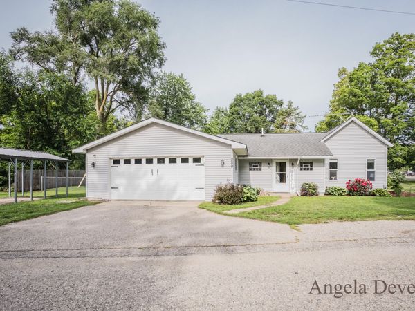 280 W Lake Street, Sand Lake, MI 49343