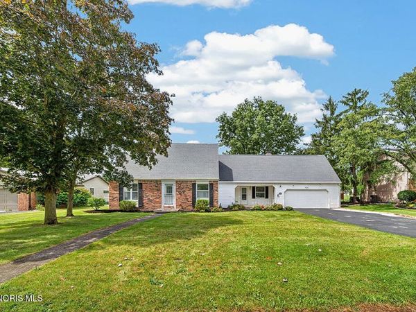 2416 Springmill Road , Findlay, OH 45840