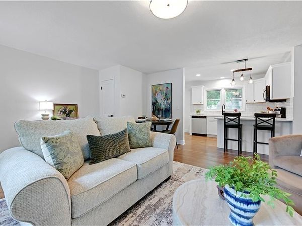 5408 W 72nd Street, Prairie Village, KS 66208