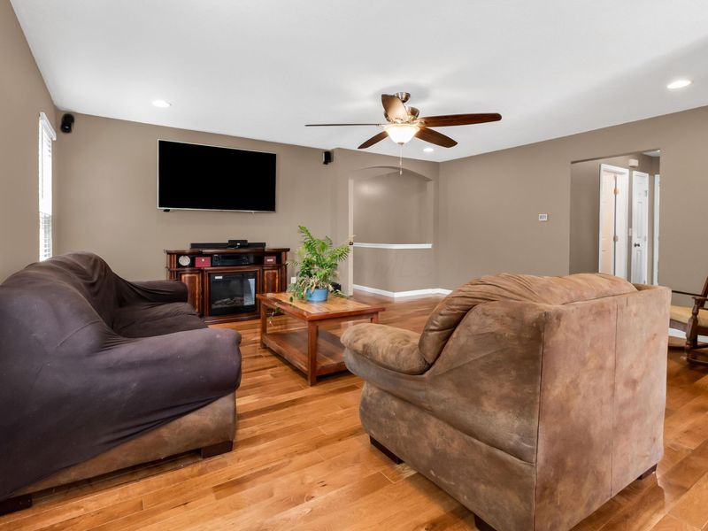 1938 Spring Cove Drive , Grove City, OH 43123 Photo 12