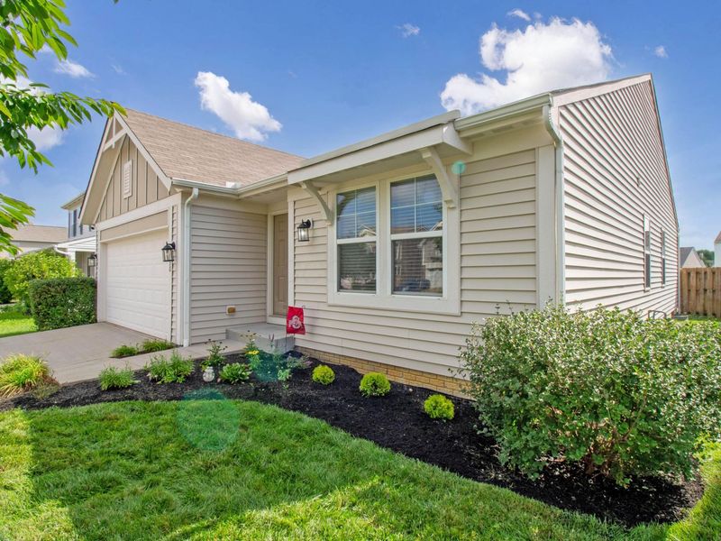 1938 Spring Cove Drive , Grove City, OH 43123 Photo 2