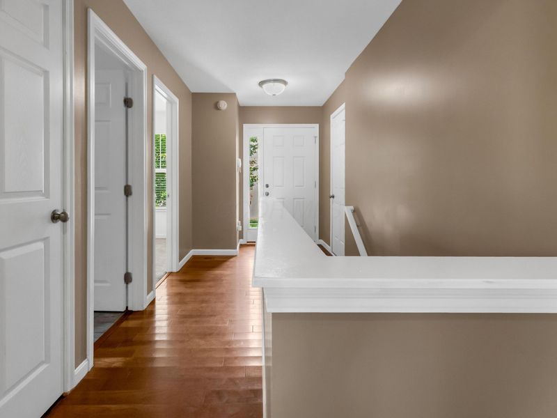 1938 Spring Cove Drive , Grove City, OH 43123 Photo 4