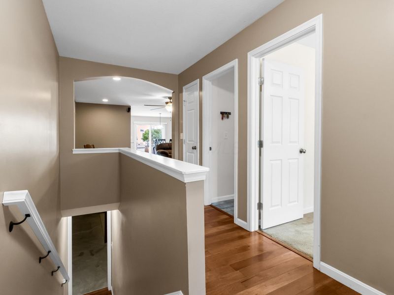 1938 Spring Cove Drive , Grove City, OH 43123 Photo 5