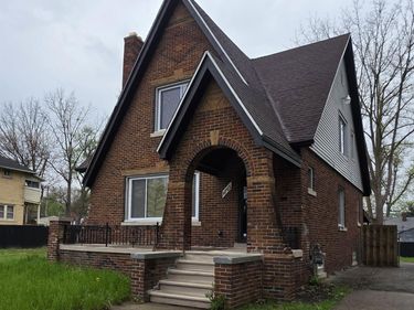 16765 Blackstone Street, Detroit, Mi 48219