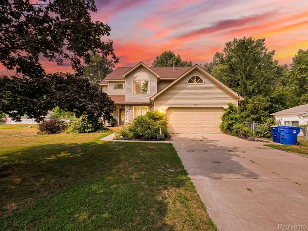7076 Mather Street, Waterford Township, Mi 48327