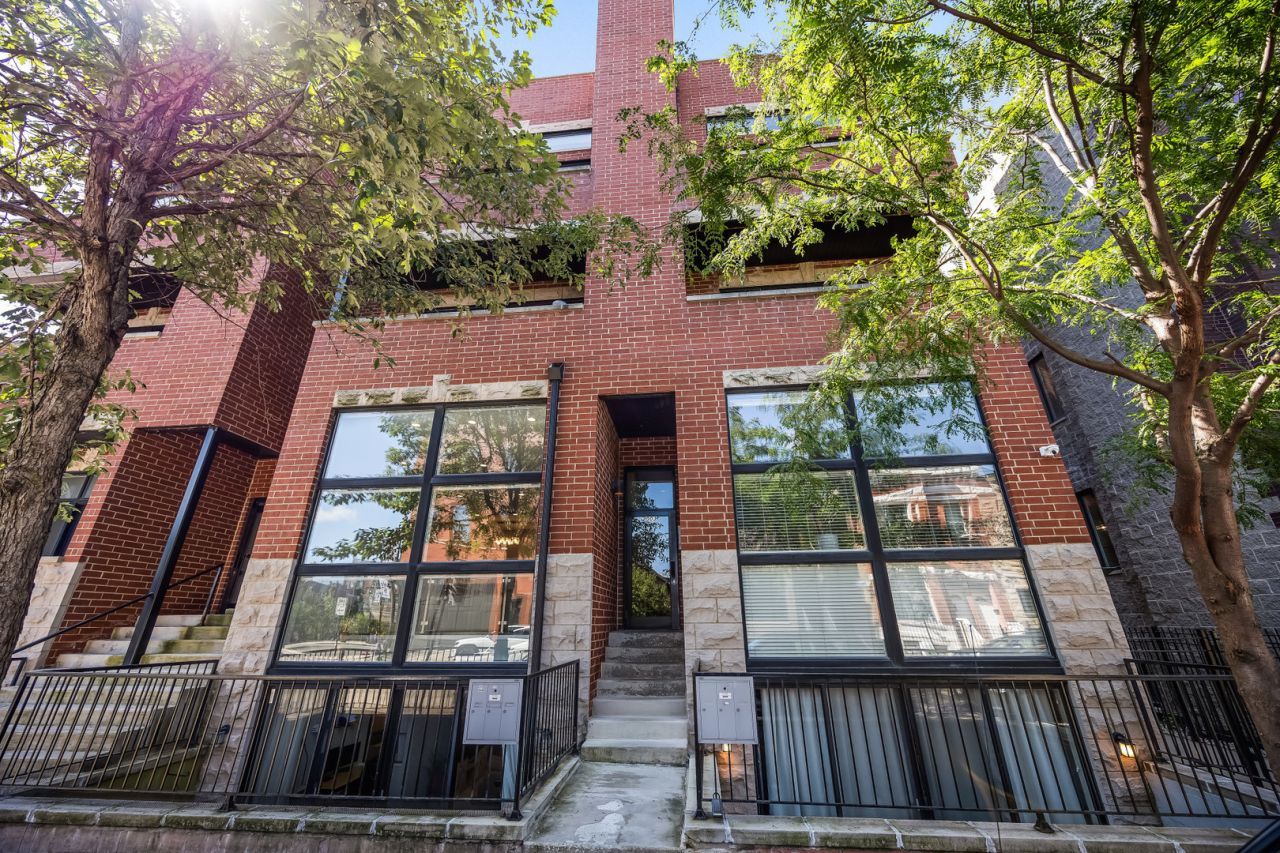 2003 W Superior Street, Unit 1E, Chicago, IL 60612 Main Photo