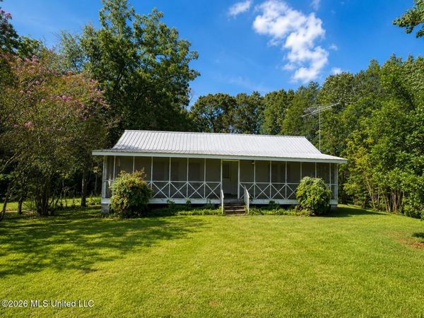 505 W 10th Avenue, Lumberton, MS 39455