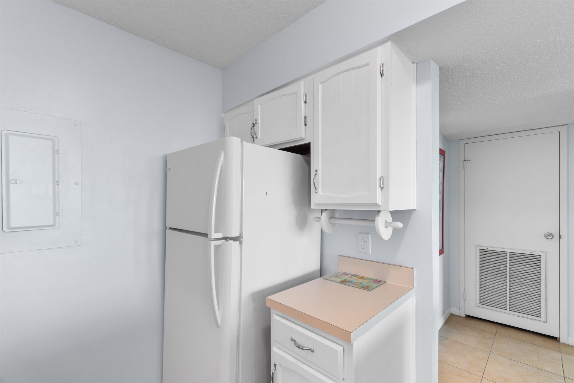 4605 S Ocean Blvd. Photo 6