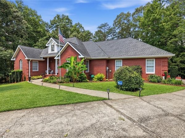149 Tall Oaks Drive , Alto, GA 30510