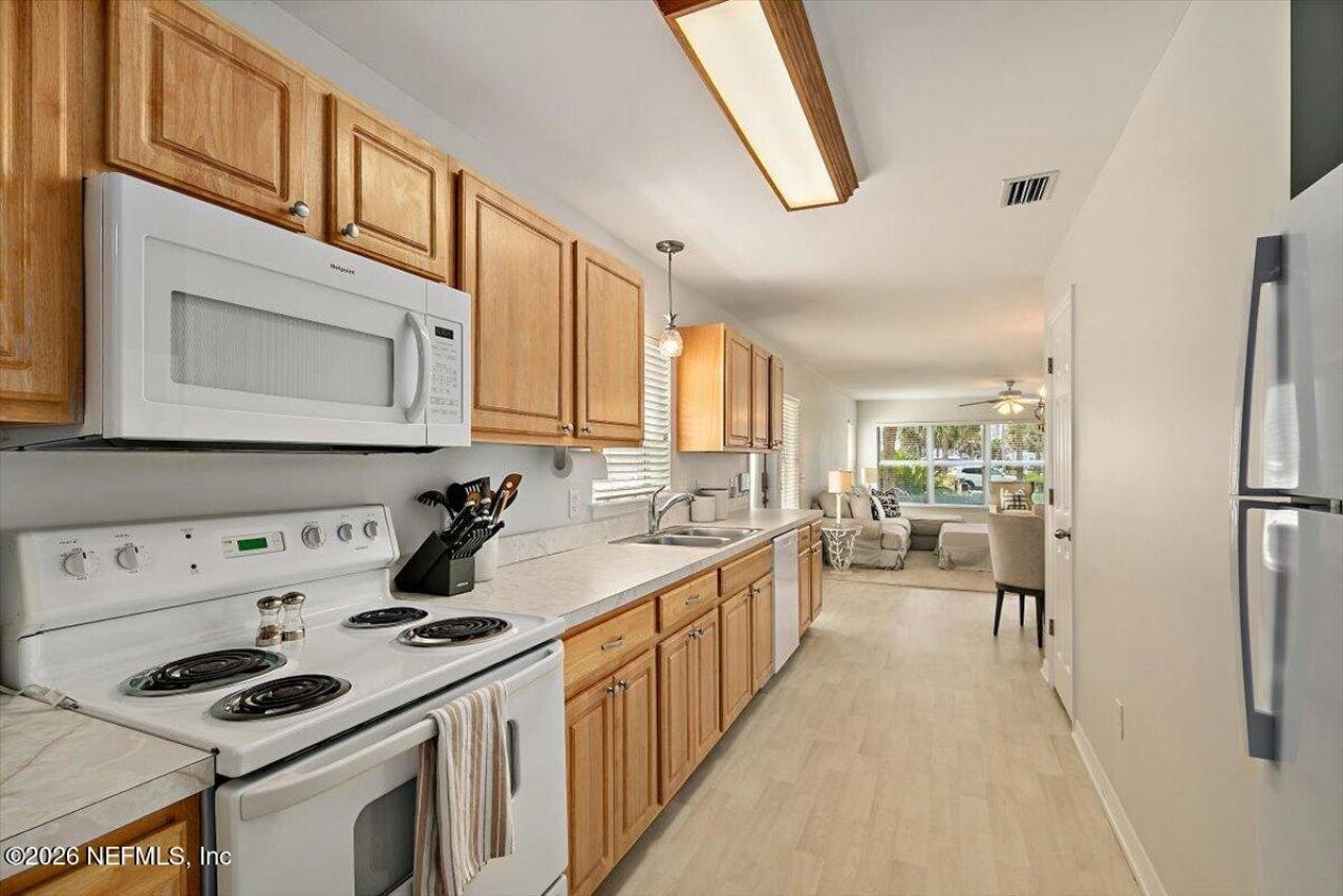 132 Hopkins Street, Neptune Beach, FL 32266 Photo