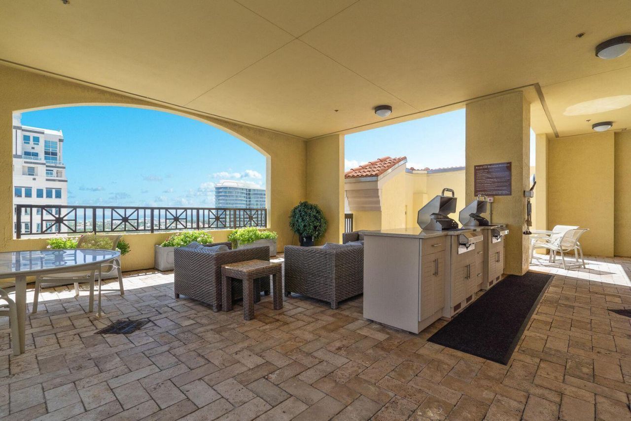 801 S Olive Avenue, Unit 403, West Palm Beach, FL 33401 Photo