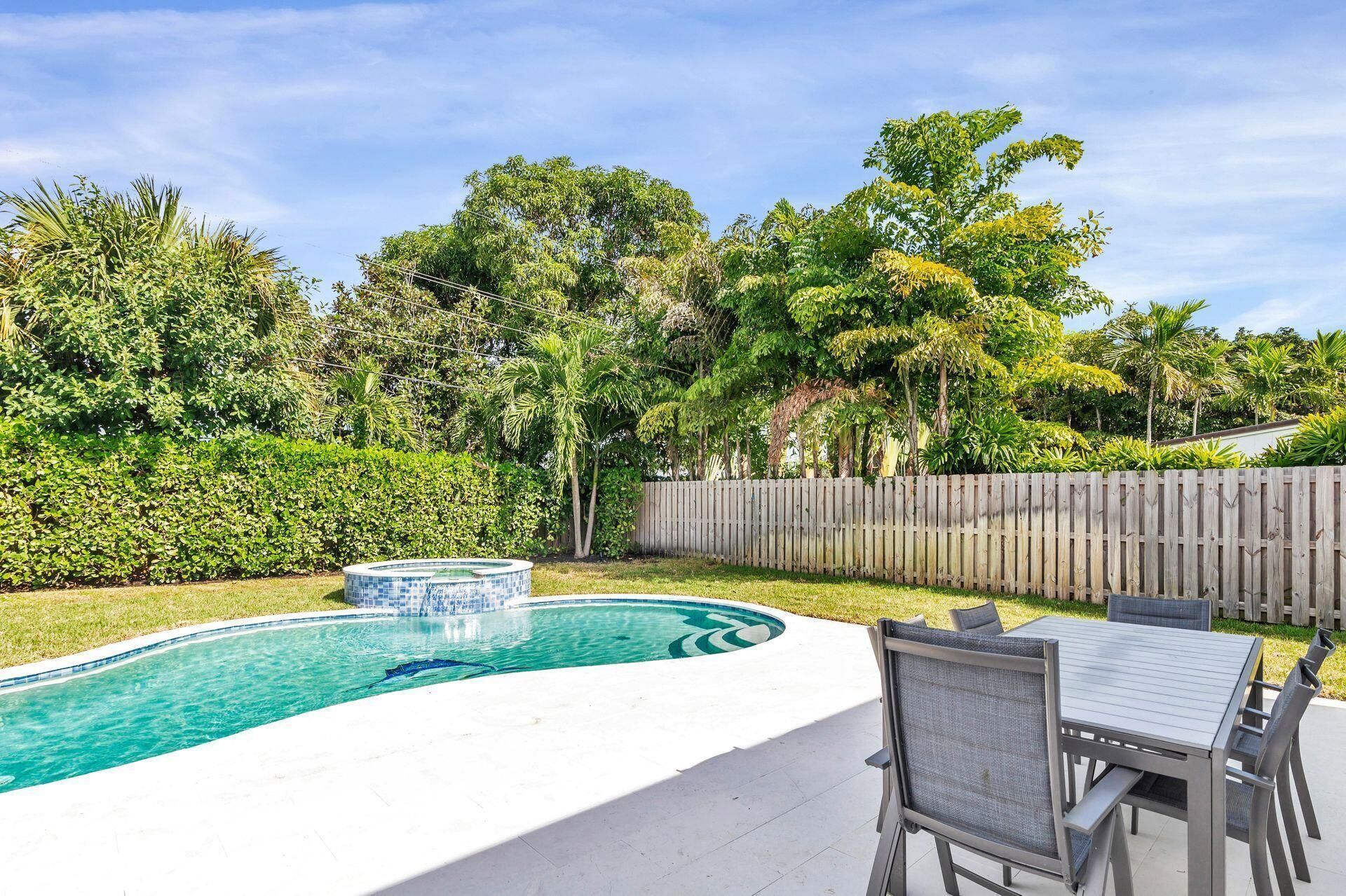 375 Leigh Road, West Palm Beach, FL 33405 Photo