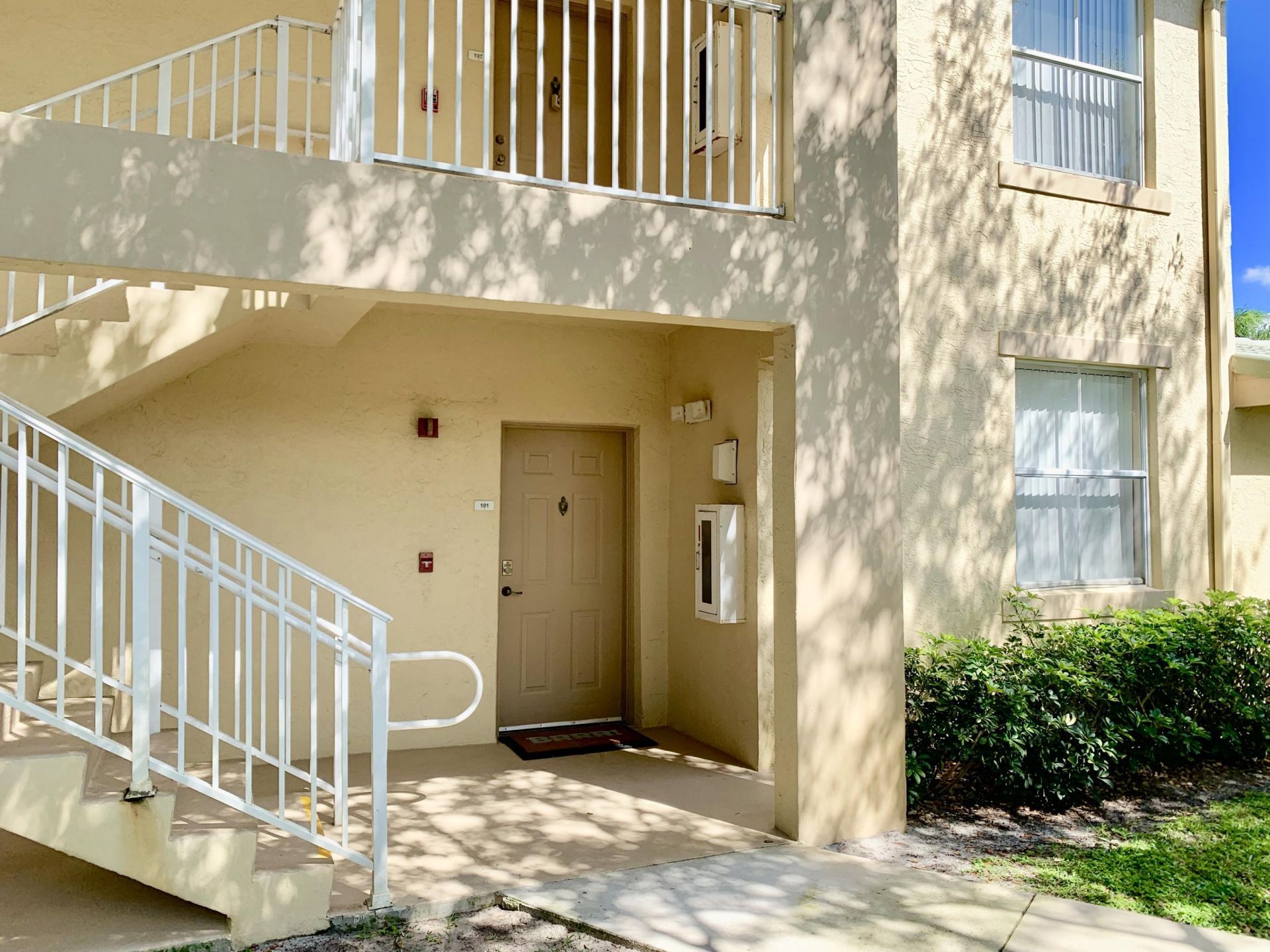 2020 Greenview Shores Boulevard, Unit 101, Wellington, FL 33414 Photo