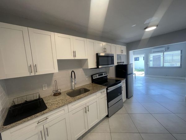 841 NW 5TH Avenue, Unit 3, Pompano Beach, FL 33060