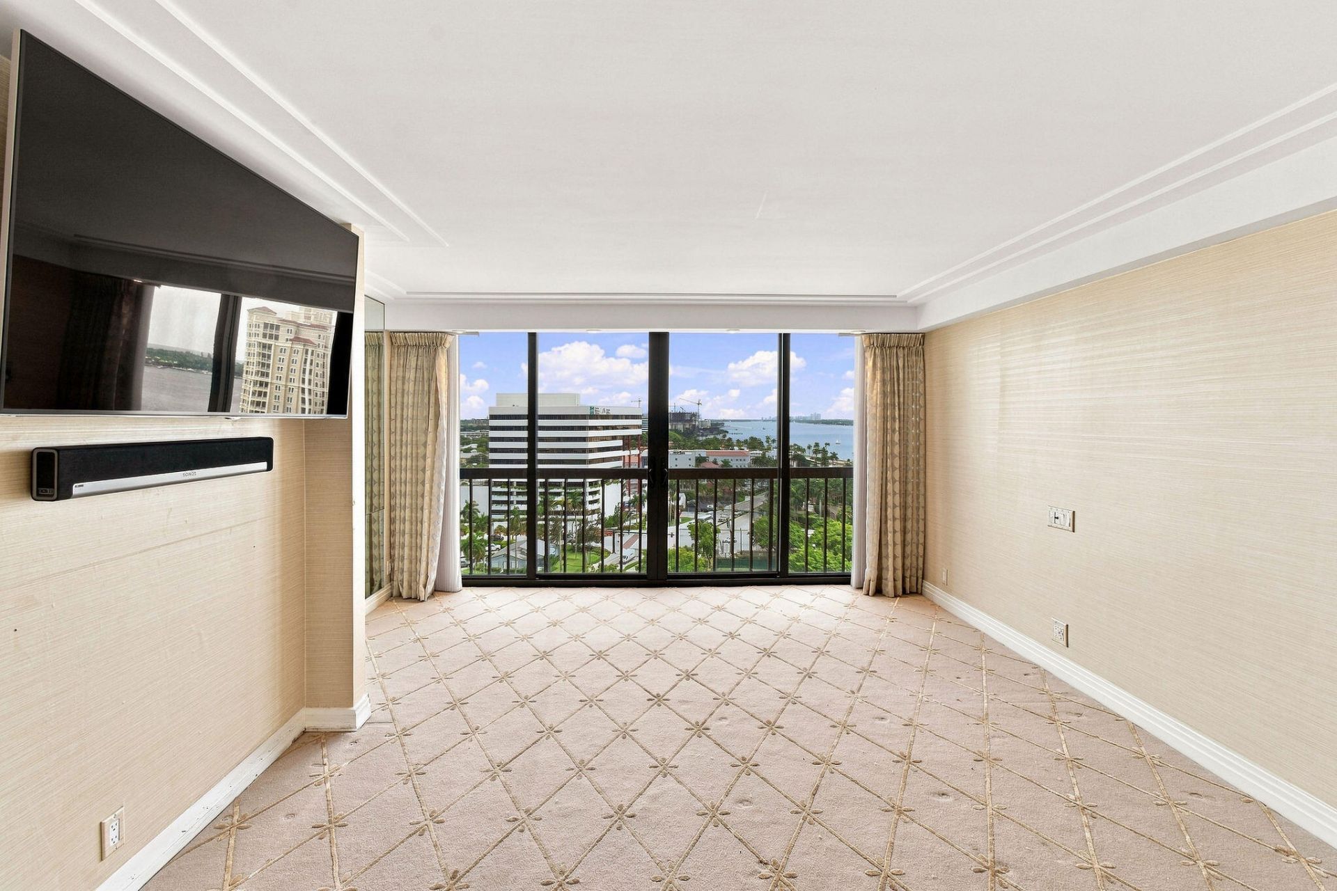 400 N Flagler Drive, Unit 1701, West Palm Beach, FL 33401 Photo