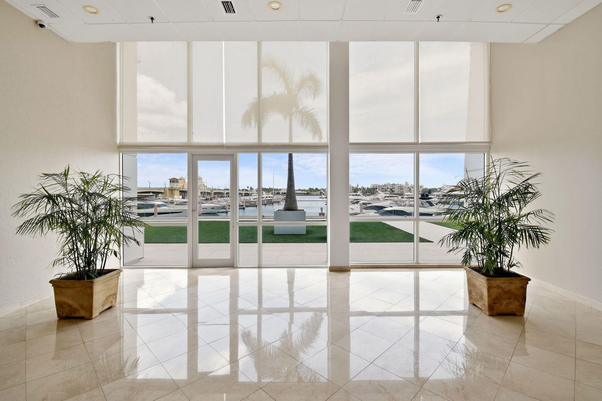 400 N Flagler Drive, Unit 1701, West Palm Beach, FL 33401 Photo