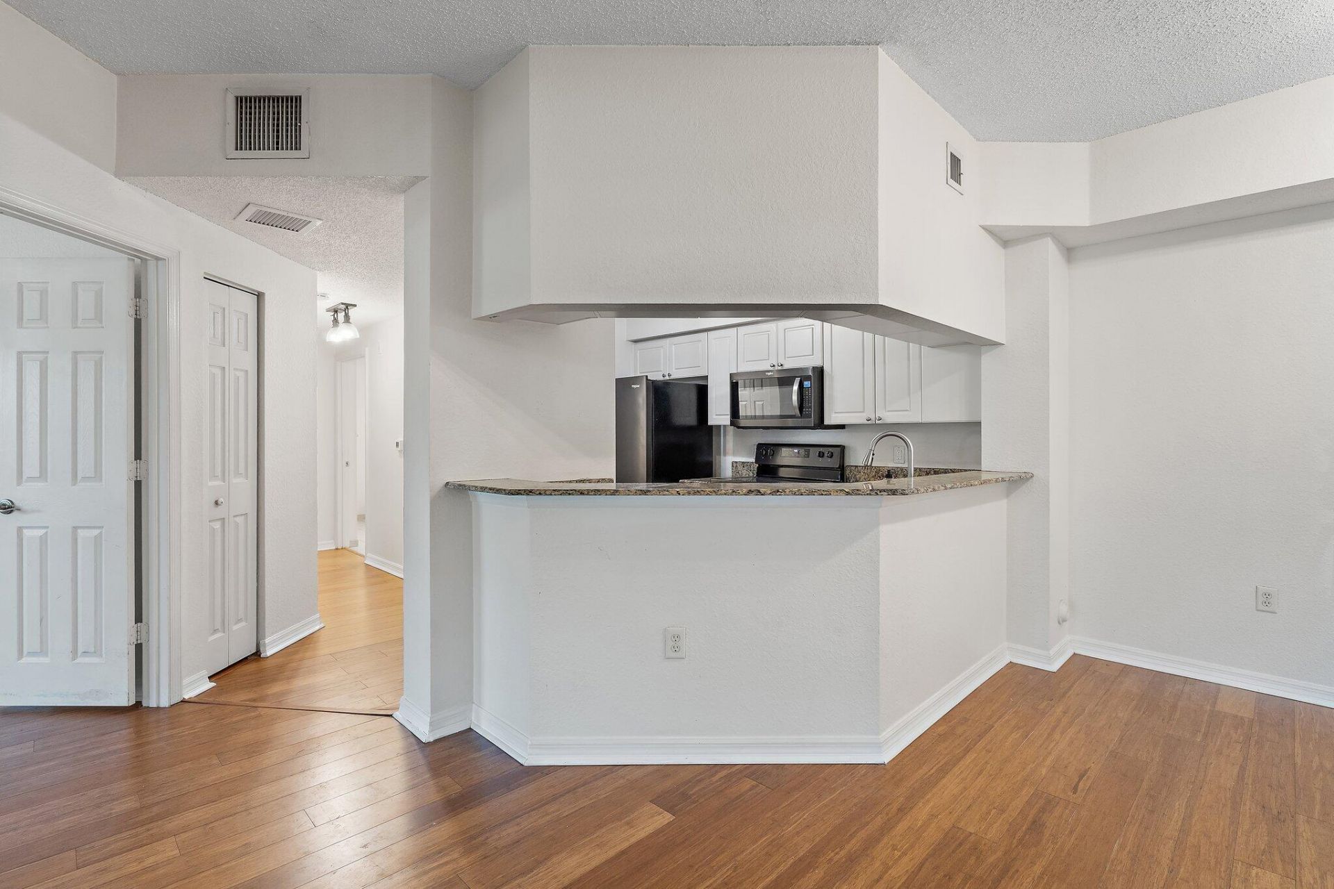 3020 Alcazar Place, Unit 106, Palm Beach Gardens, FL 33410 Photo