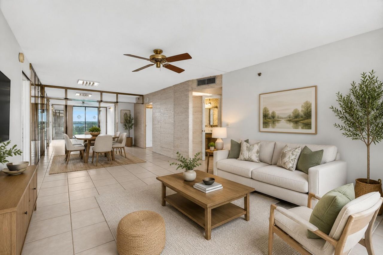 1100 St Charles Place, Unit PH3, Pembroke Pines, FL 33026 Photo