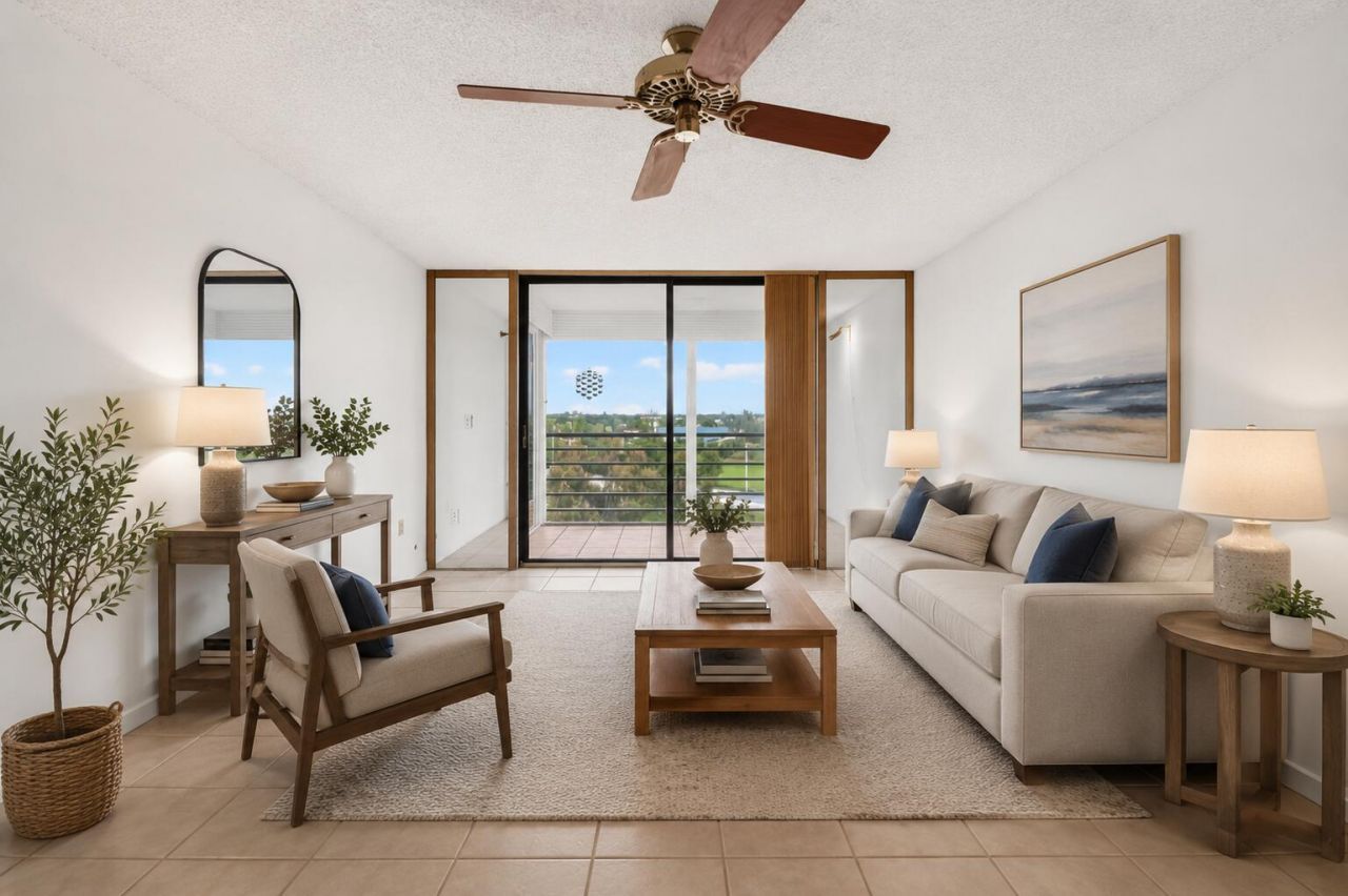 1100 St Charles Place, Unit PH3, Pembroke Pines, FL 33026 Photo
