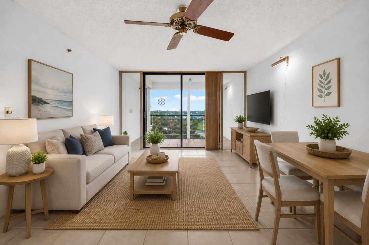 1100 St Charles Place, Unit PH3, Pembroke Pines, FL 33026 Photo