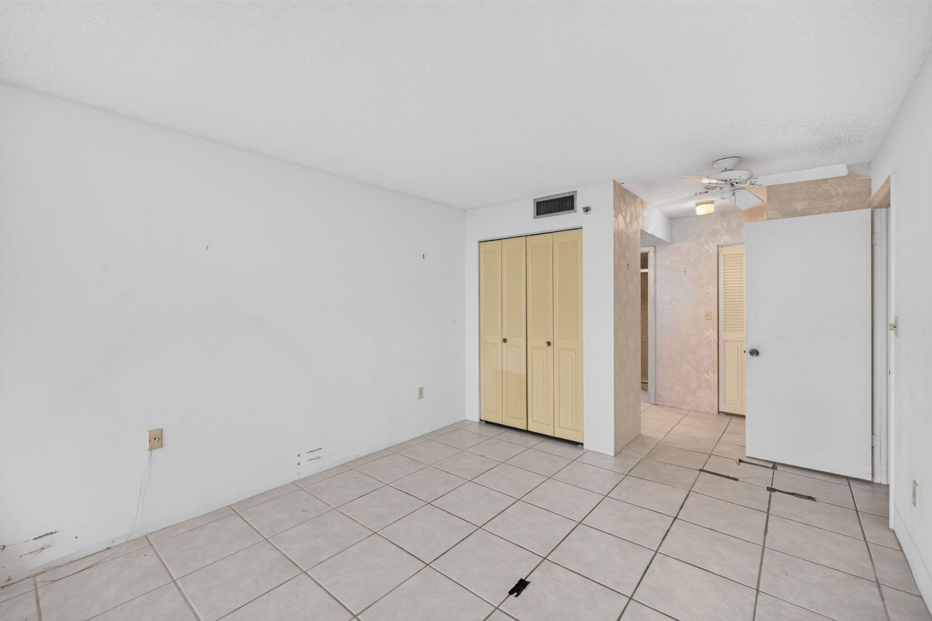 1100 St Charles Place, Unit PH3, Pembroke Pines, FL 33026 Photo