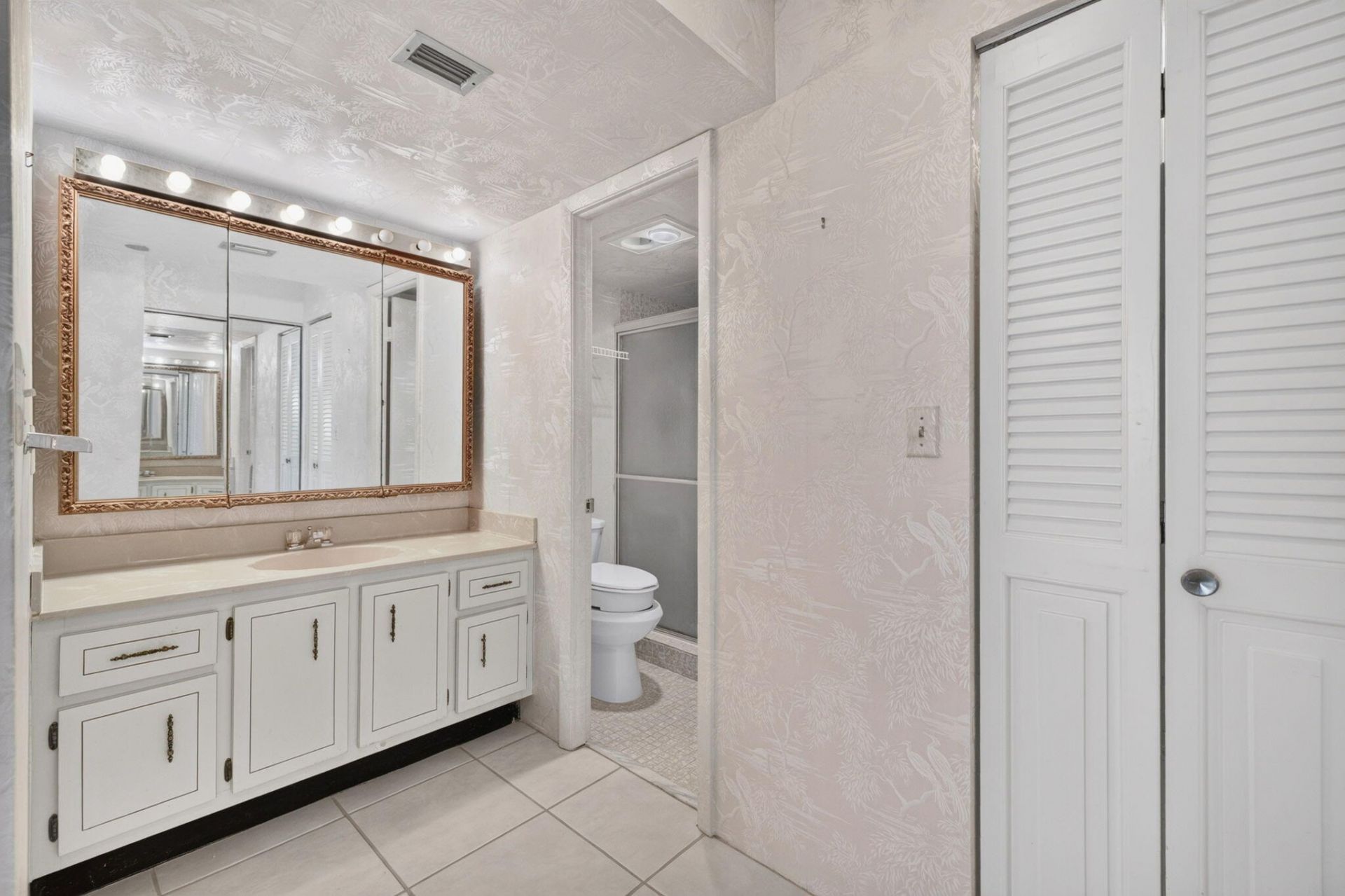 1100 St Charles Place, Unit PH3, Pembroke Pines, FL 33026 Photo